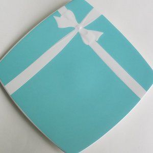 Tiffany &Co Blue Rounded Square Plate White Ribbon
